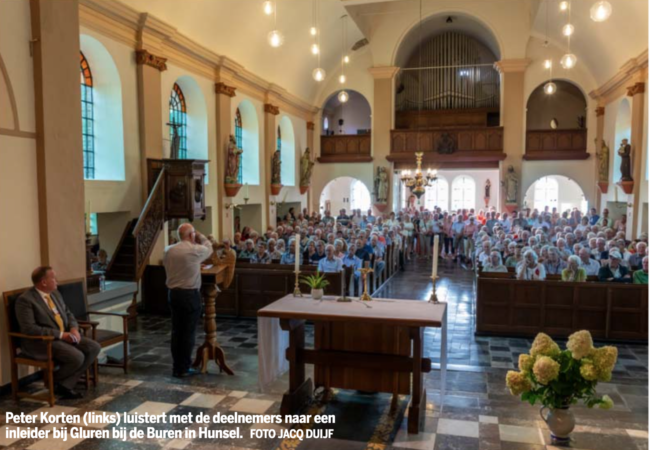 Gluren bij de buren in Hunsel – foto Jacq Duijf